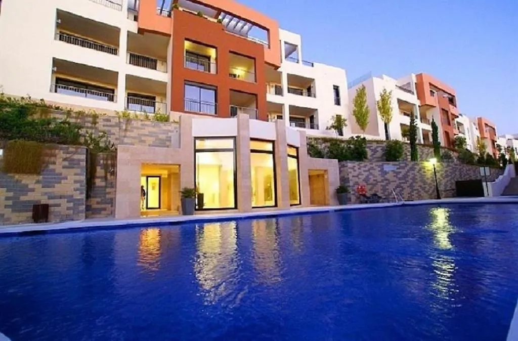 Luxurious Apartment With Spa Area Marbella